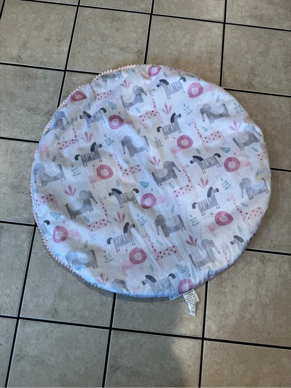 Kids Round Play Mat - Pink Chevron - Picture 2 of 2